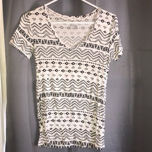 Mudd Tribal pattern Tee
